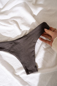 Tanga taille haute